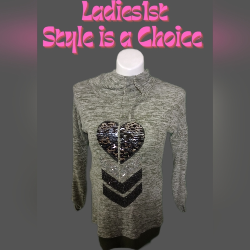 No boundaries hoodie, size S/CH(3-5), gray